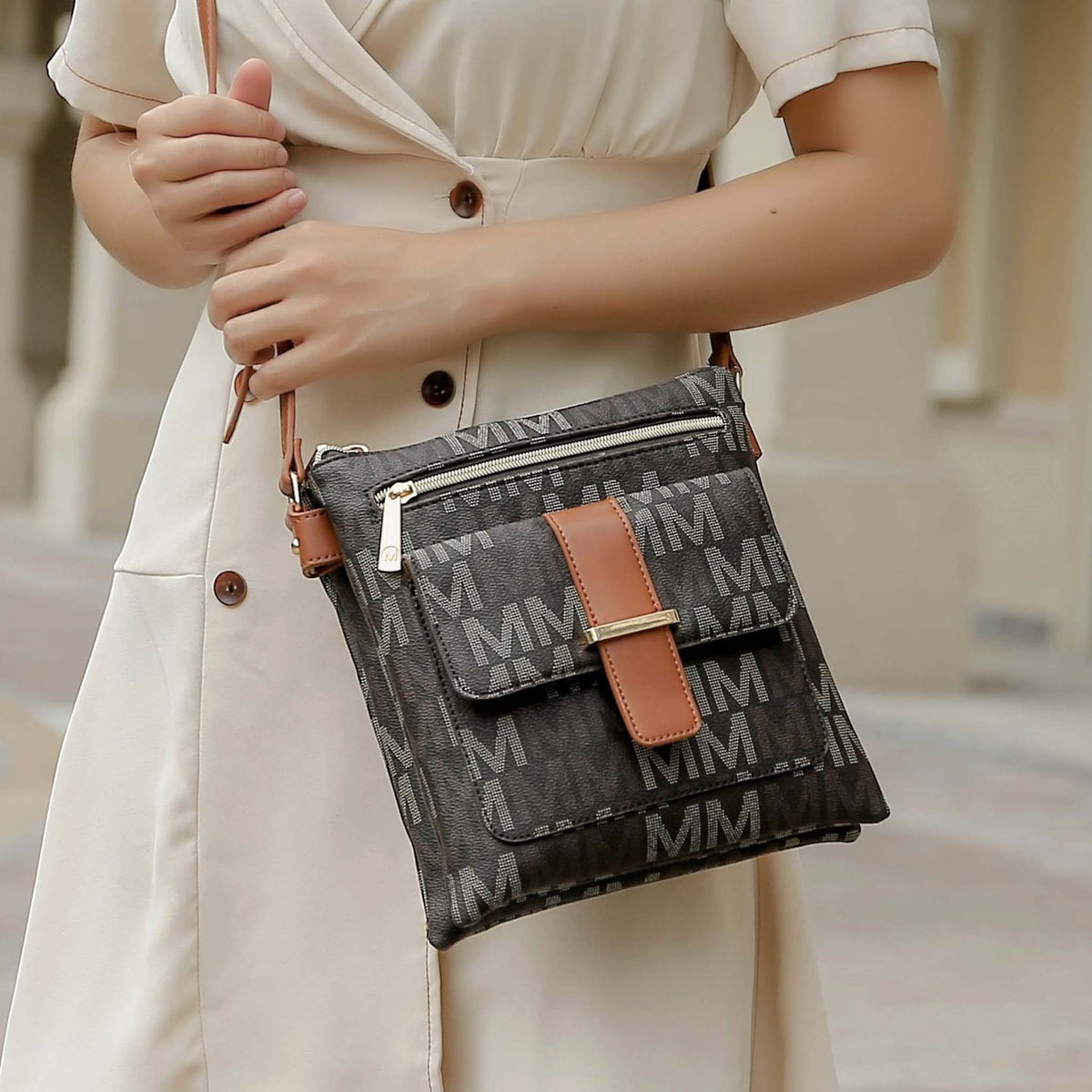 Jeni Signature Crossbody Bag