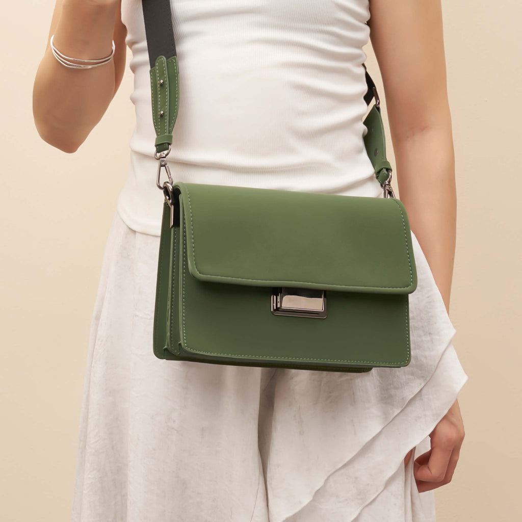 Lysandra Shoulder Bag