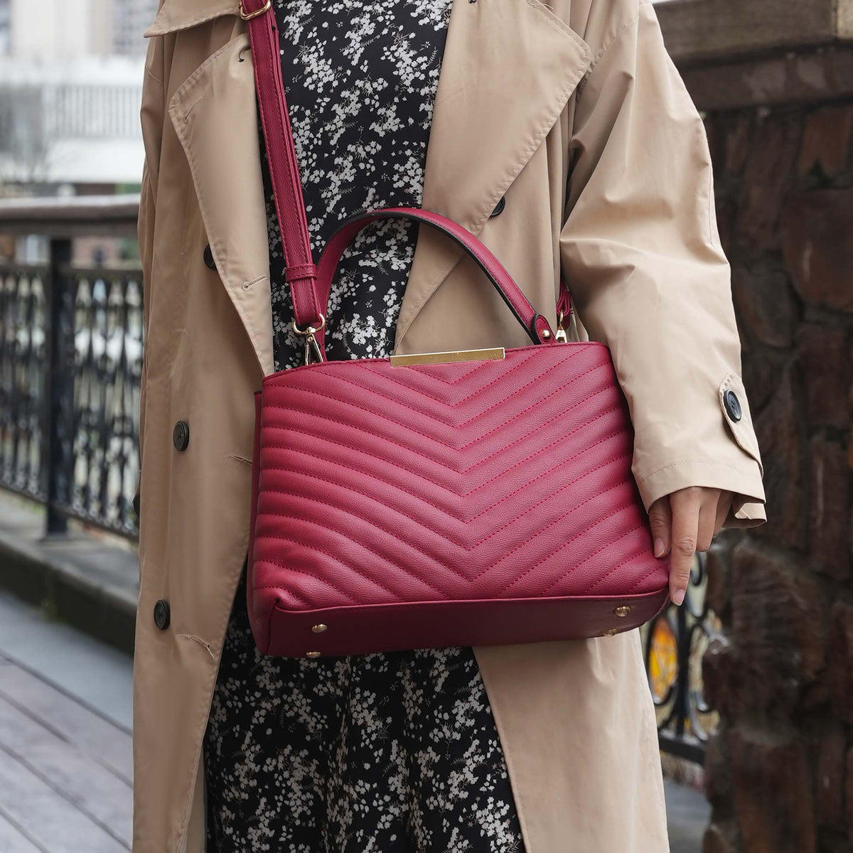 Dakota Shoulder Bag
