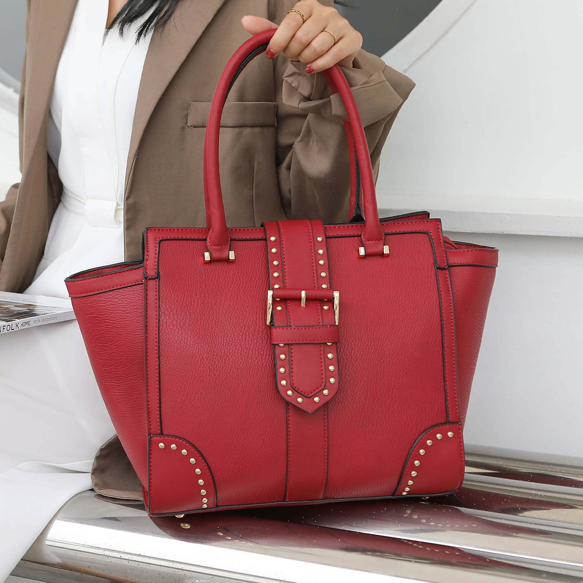 Ilana Shoulder Bag
