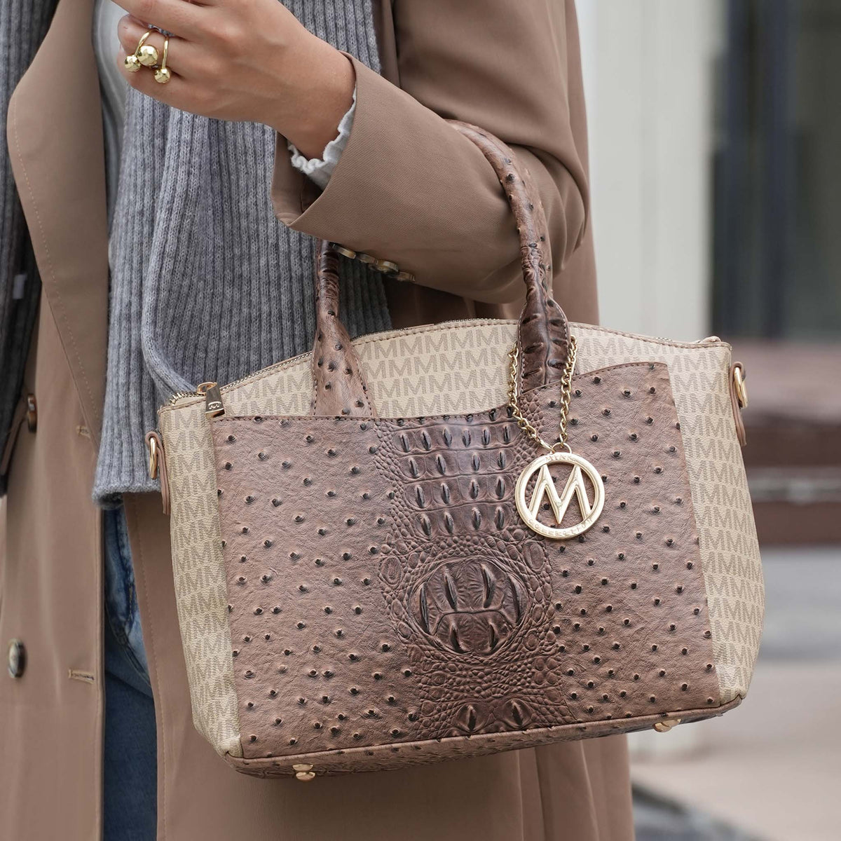 Collins Signature Shoulder Bag