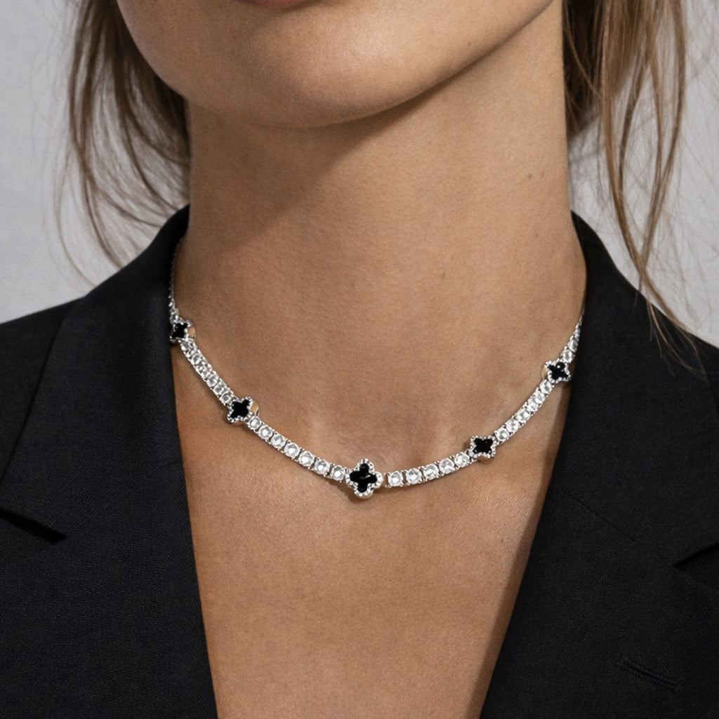 Noir Line Necklace