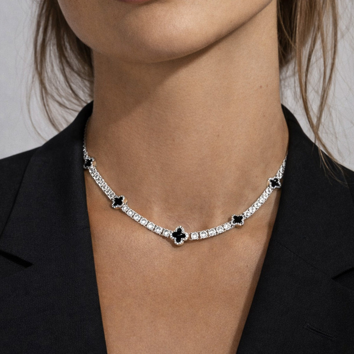 Noir Line Necklace